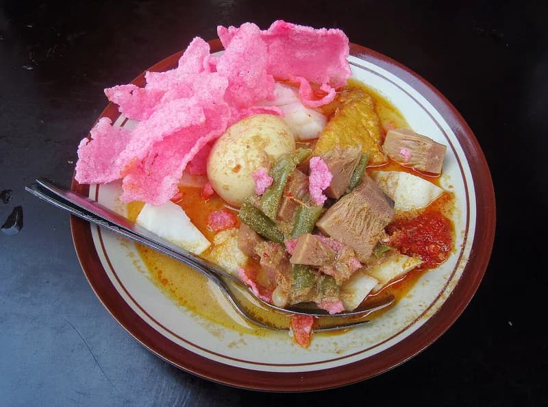 Resep Lontong Sayur Enak & Mudah Dibuat di Rumah